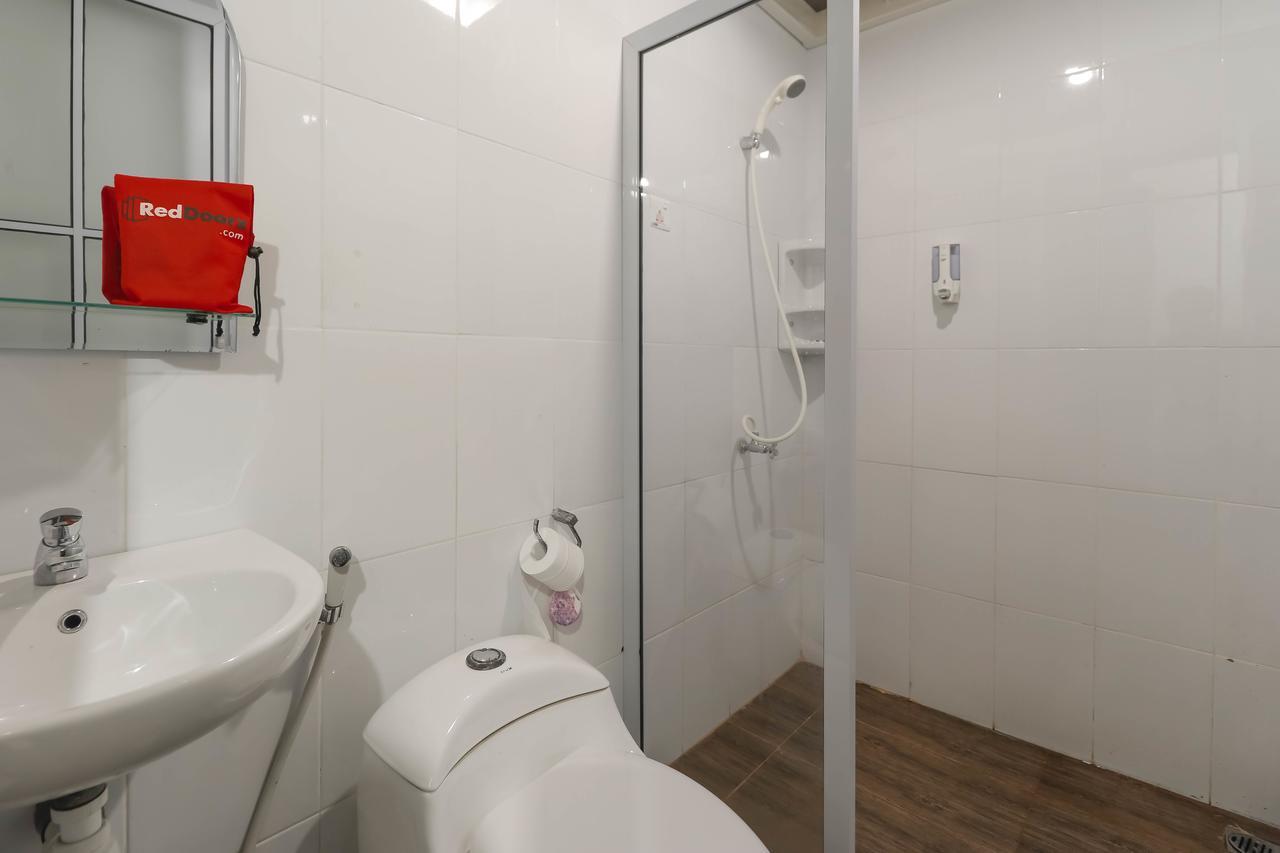 Reddoorz Plus @ Batam Center Exterior photo