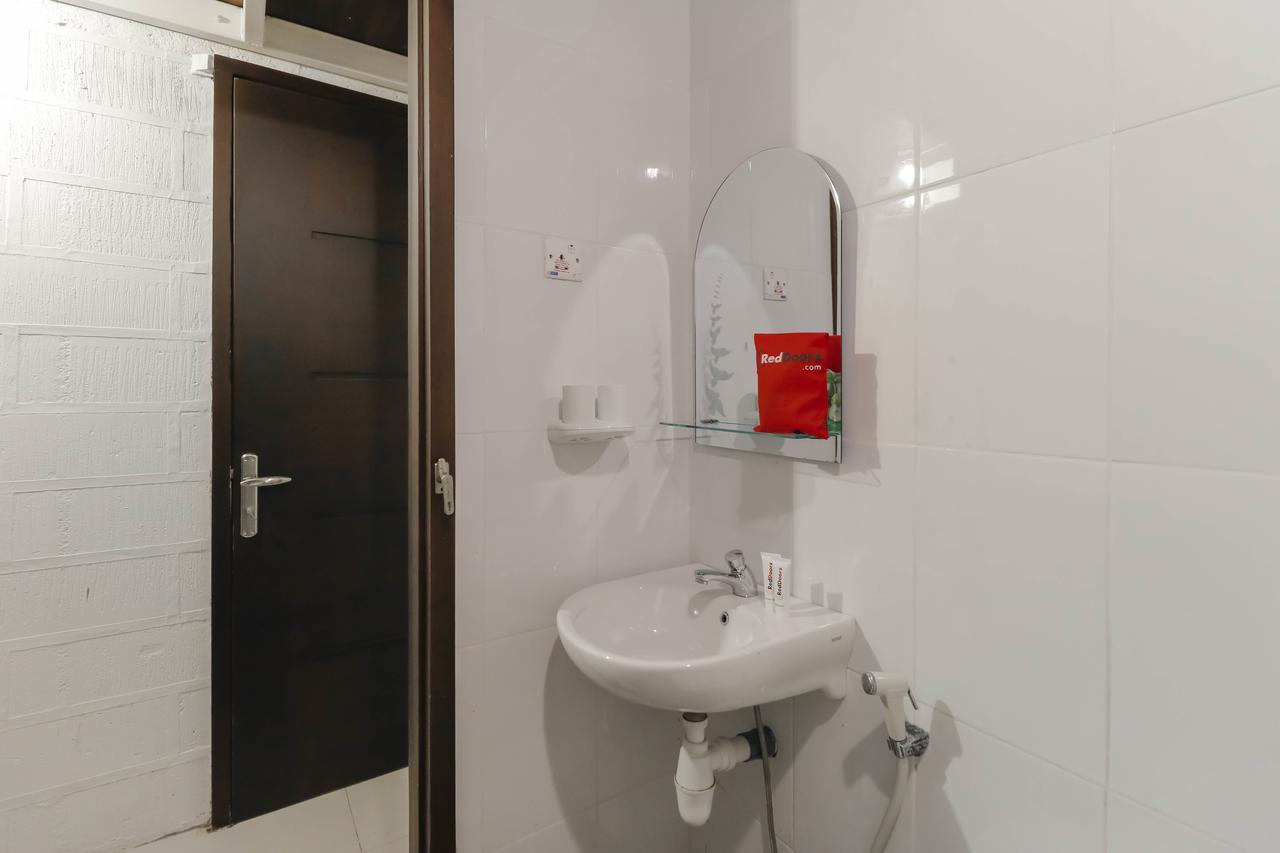 Reddoorz Plus @ Batam Center Exterior photo
