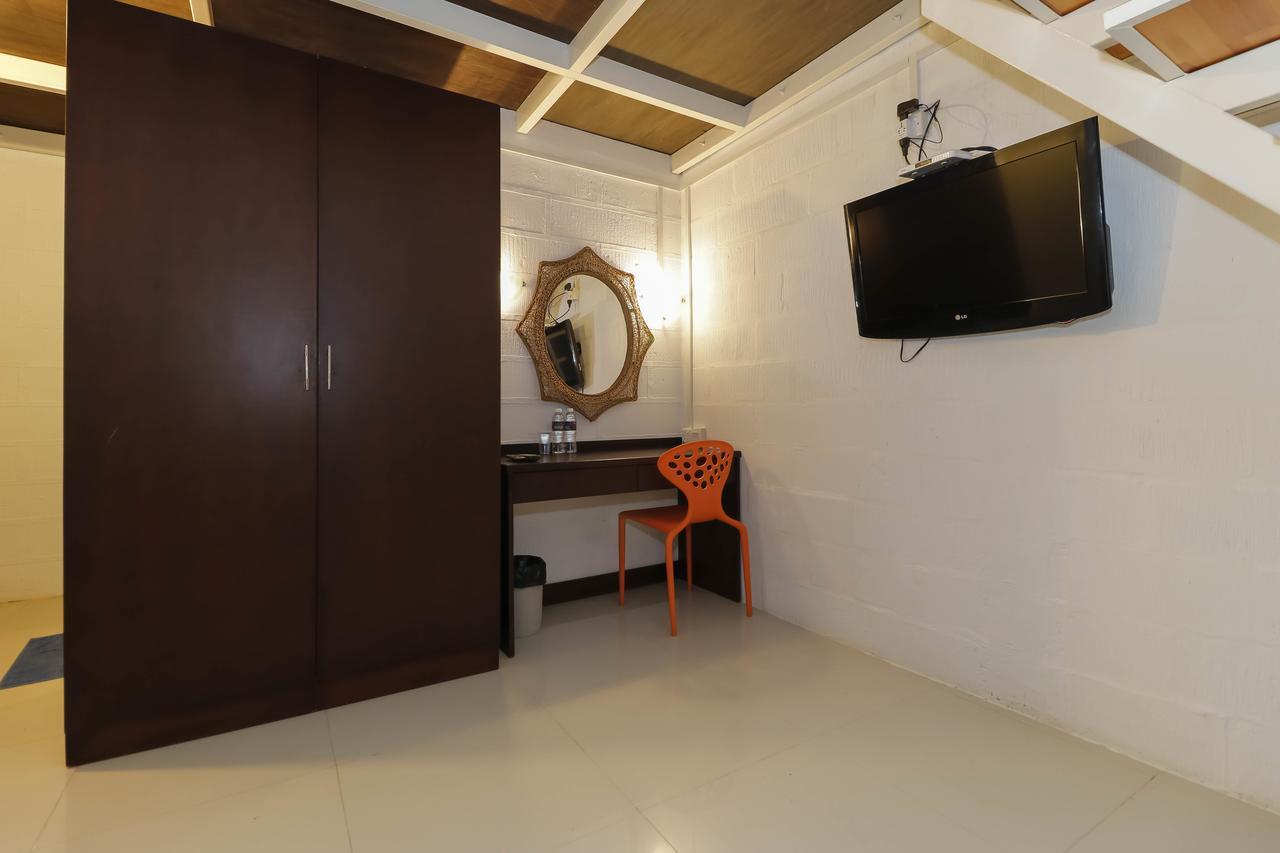 Reddoorz Plus @ Batam Center Exterior photo